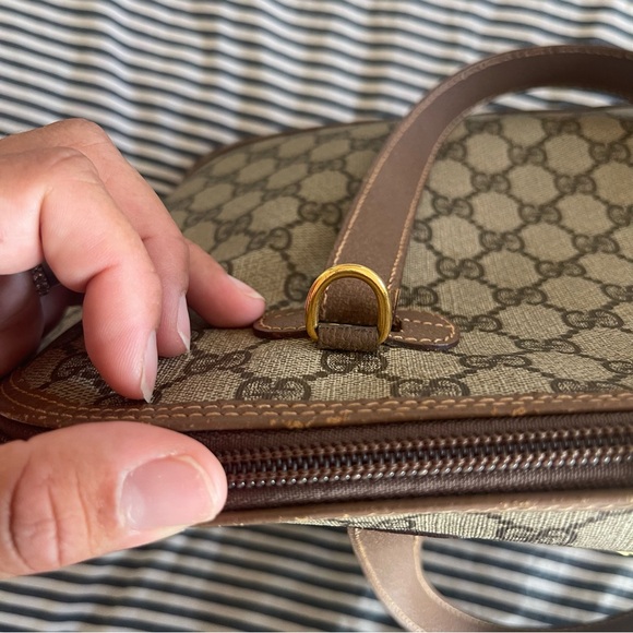 Gucci Supreme GG Handbag - Picture 17 of 17